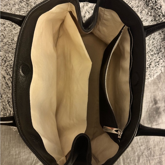 Reformation Oversized Patrizia Bag - Picture 7 of 10